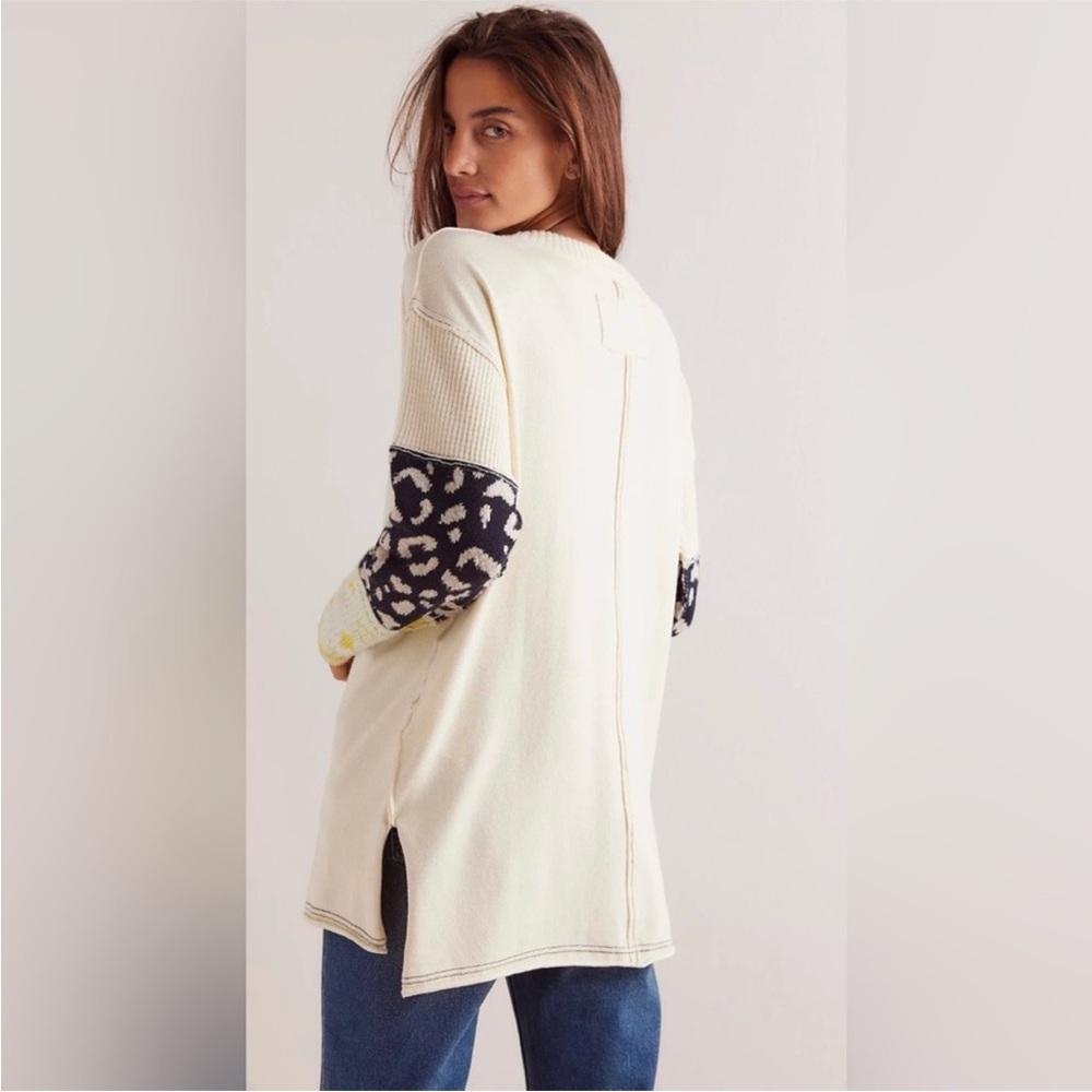 FREE PEOPLE WE THE FREE TIGER STYLE CUFF LONG SLEEVE - Picture 2 of 7